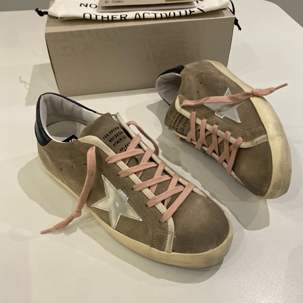 Golden Goose Superstar Sneaker Taupe Suede/Silver/Dark Blue sz 40 New in Box - Picture 14 of 15